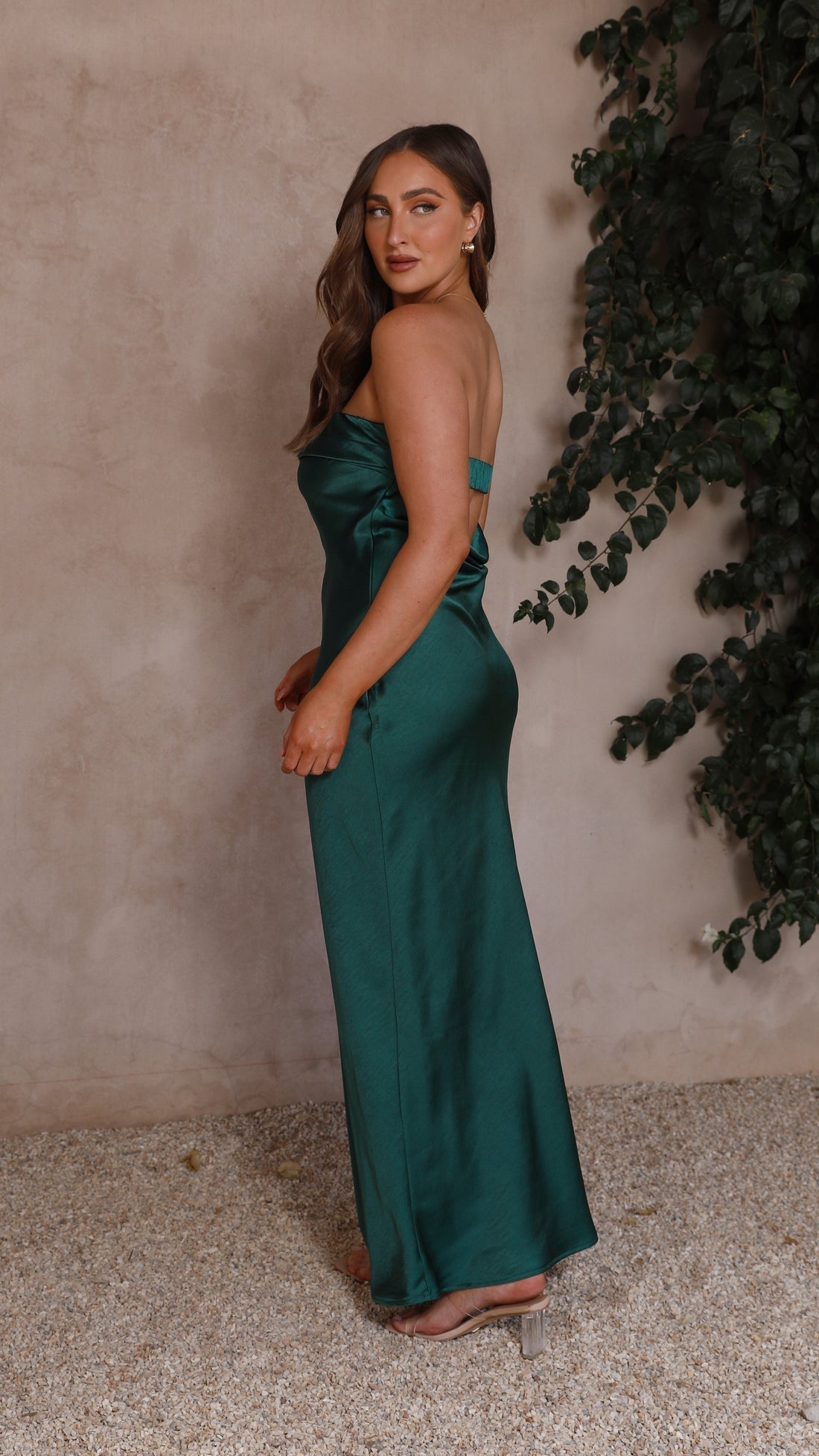 REBECA | Robe sans bretelles pour dames avec une coupe élégante