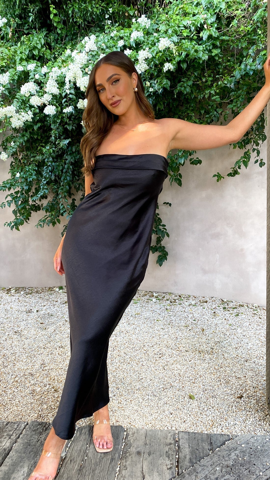 REBECA | Robe sans bretelles pour dames avec une coupe élégante