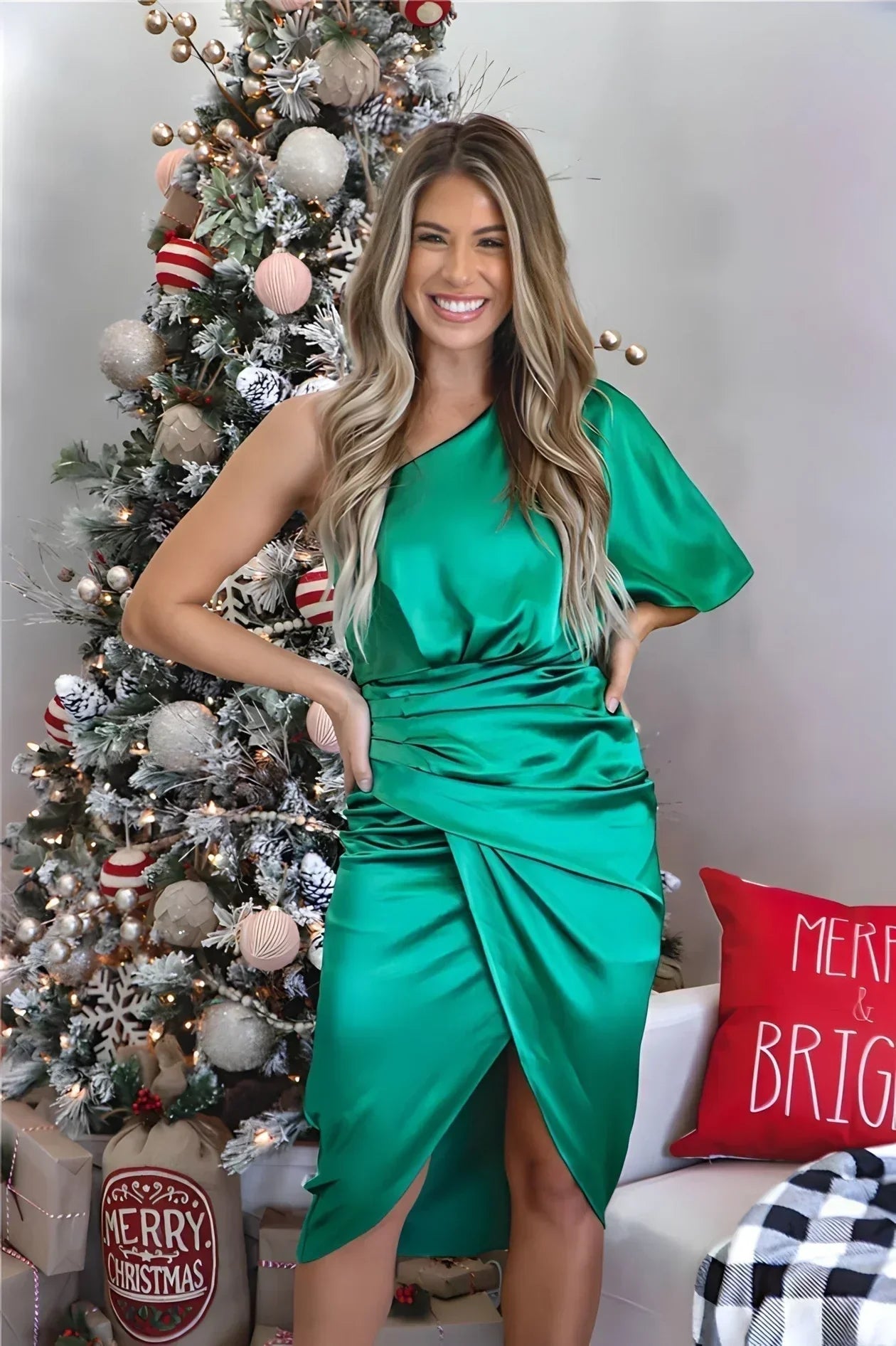 ONYXIA | Robe Midi Satin Off-Shoulder avec Drapé