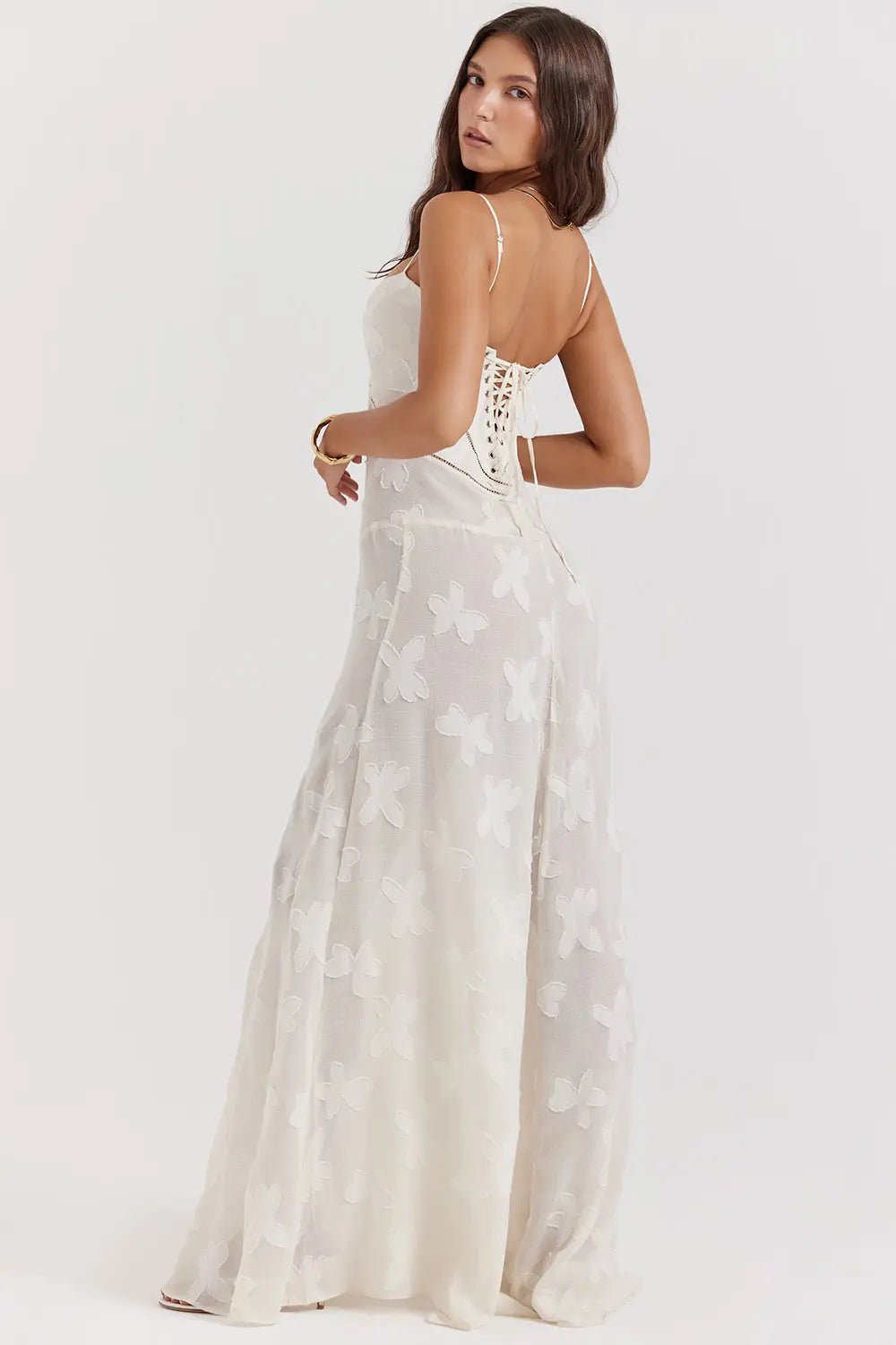 SHIRLENE | Robe d'été longue avec dos ouvert et bretelles réglables