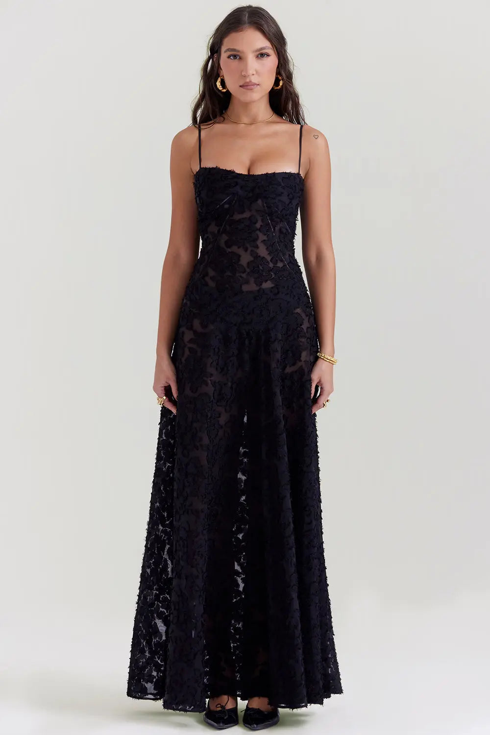 SHIRLENE | Robe d'été longue avec dos ouvert et bretelles réglables