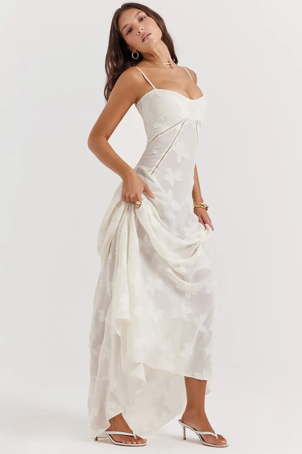 SHIRLENE | Robe d'été longue avec dos ouvert et bretelles réglables