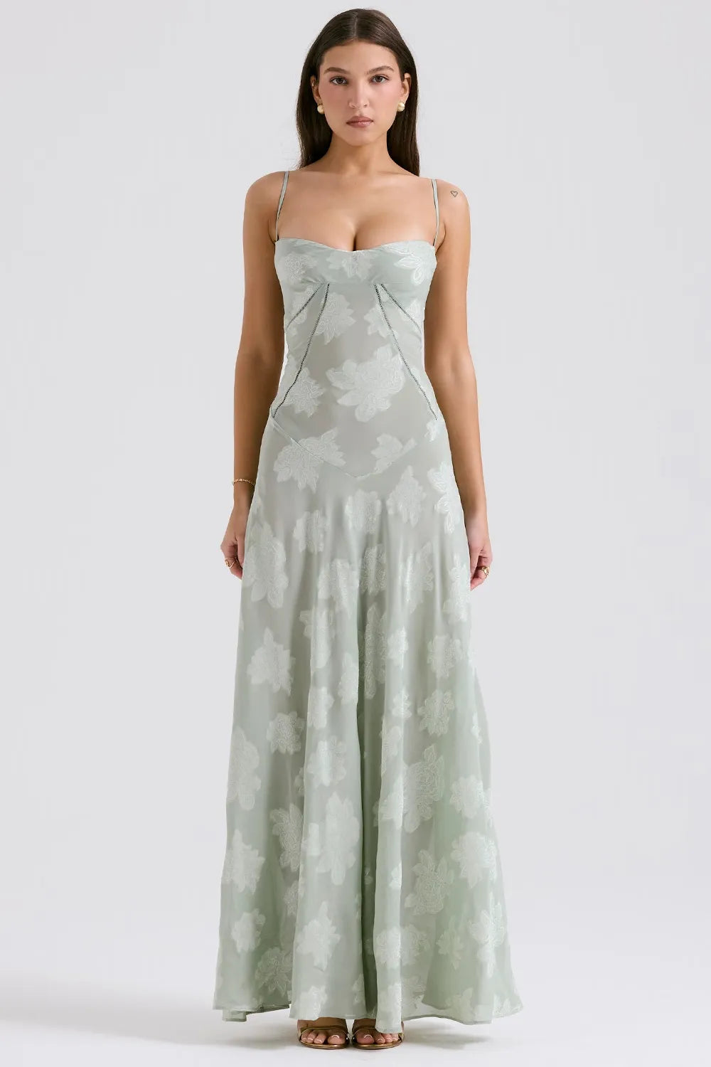 SHIRLENE | Robe d'été longue avec dos ouvert et bretelles réglables