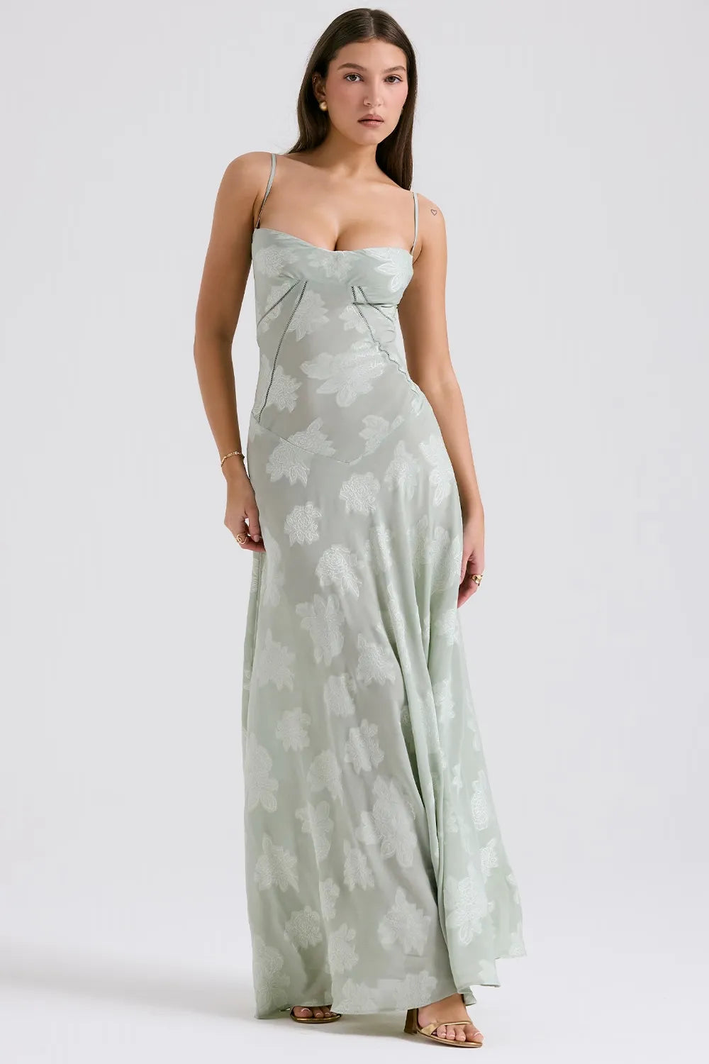 SHIRLENE | Robe d'été longue avec dos ouvert et bretelles réglables
