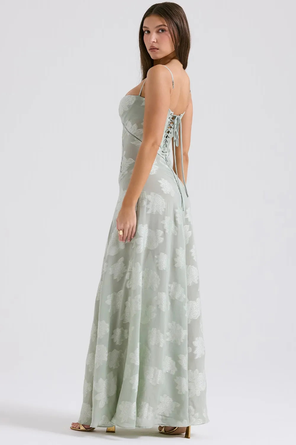 SHIRLENE | Robe d'été longue avec dos ouvert et bretelles réglables