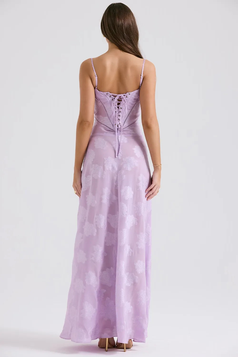SHIRLENE | Robe d'été longue avec dos ouvert et bretelles réglables